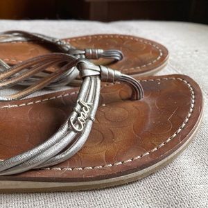 COACH SANDALS SIZE 7.5